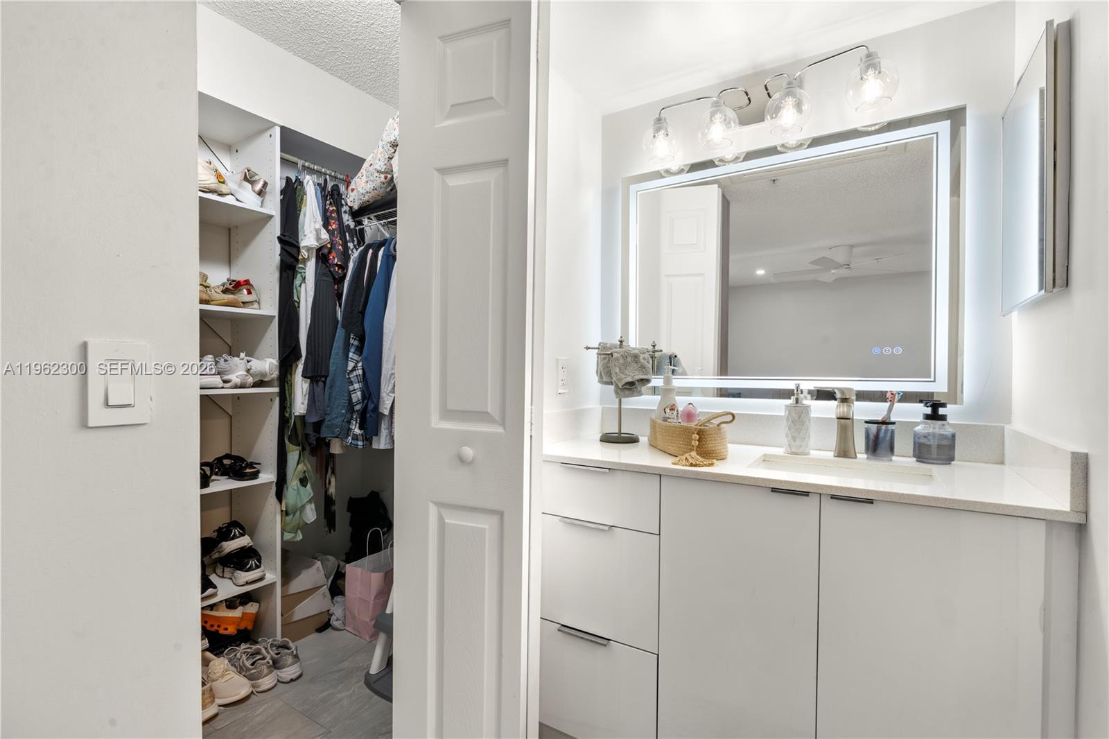 2991 NE 185th St #1706 Aventura, FL 33180