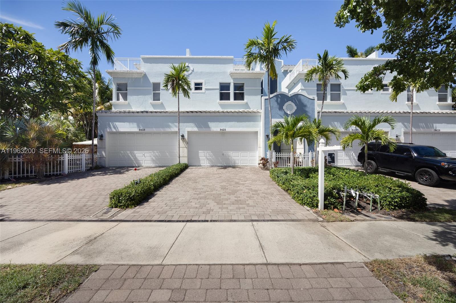 3425 Norfolk St Pompano Beach, FL 33062