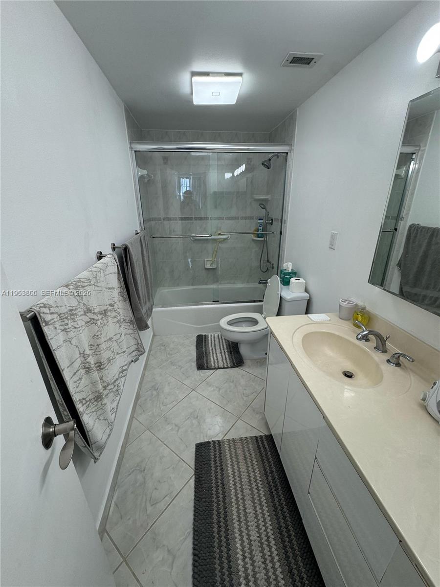 image Arlen House Condo9