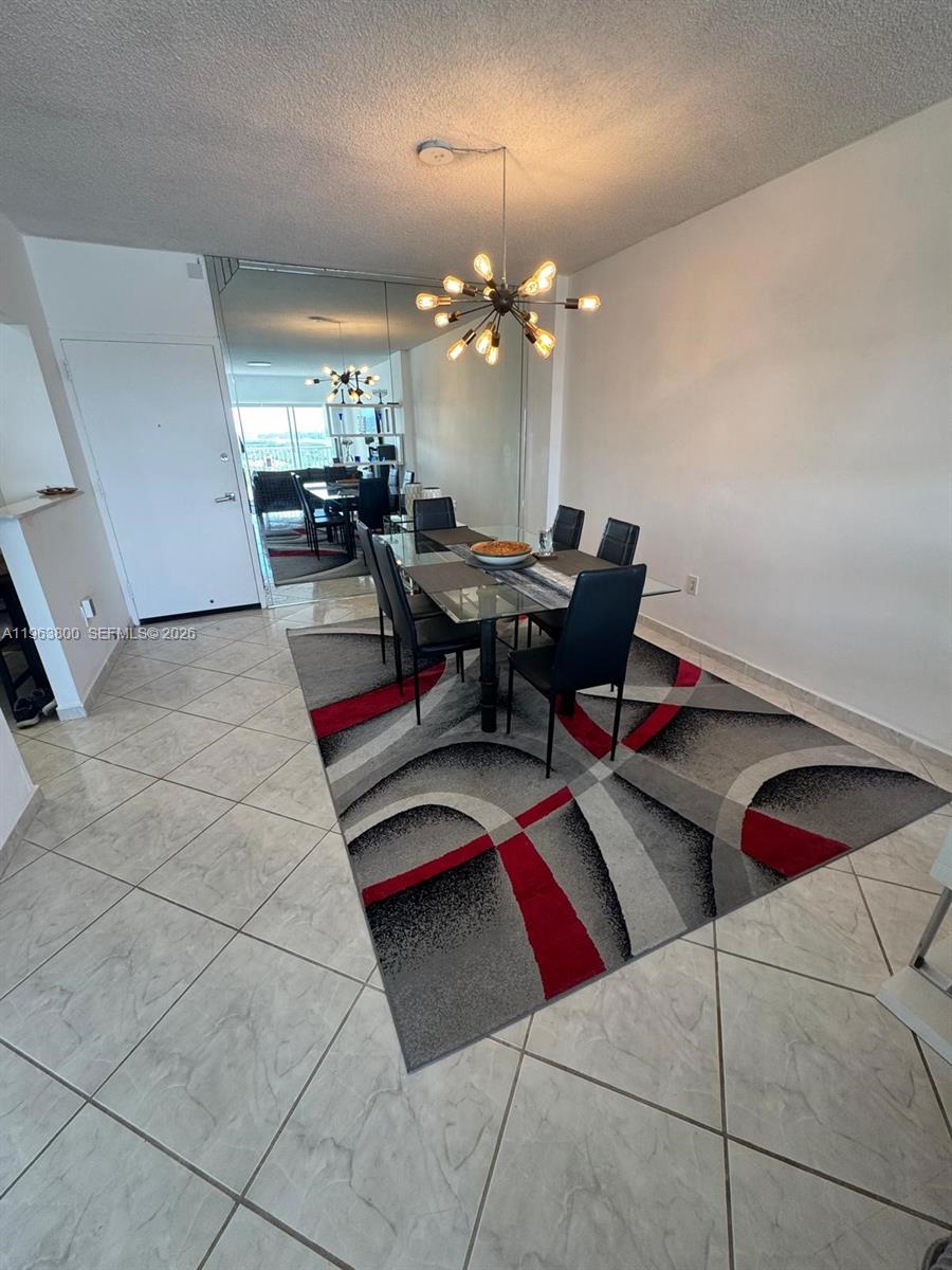 image Arlen House Condo12