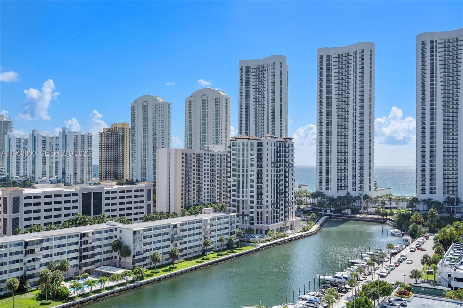 image Arlen House Condo1