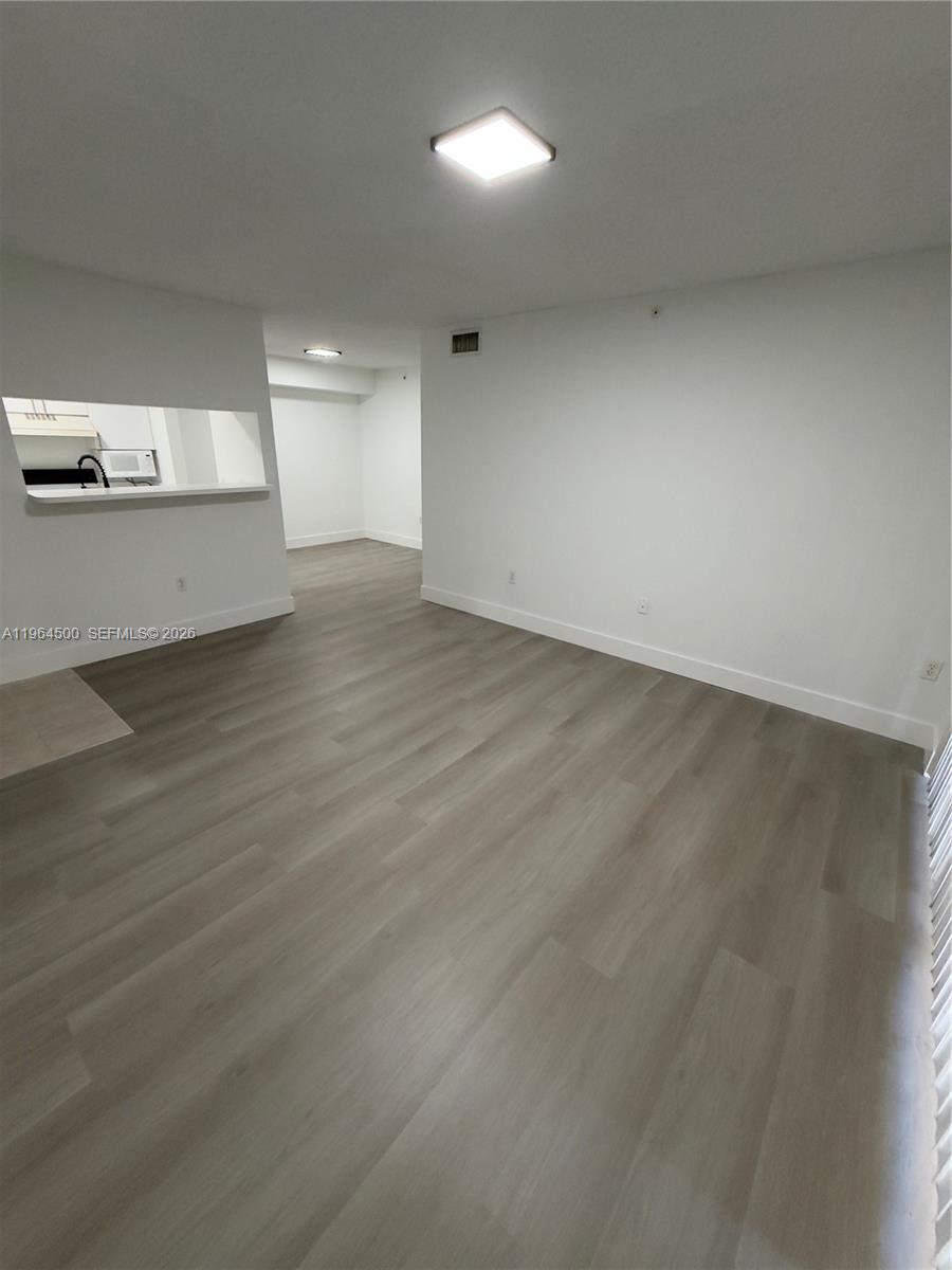 12172 Saint Andrews Pl #209