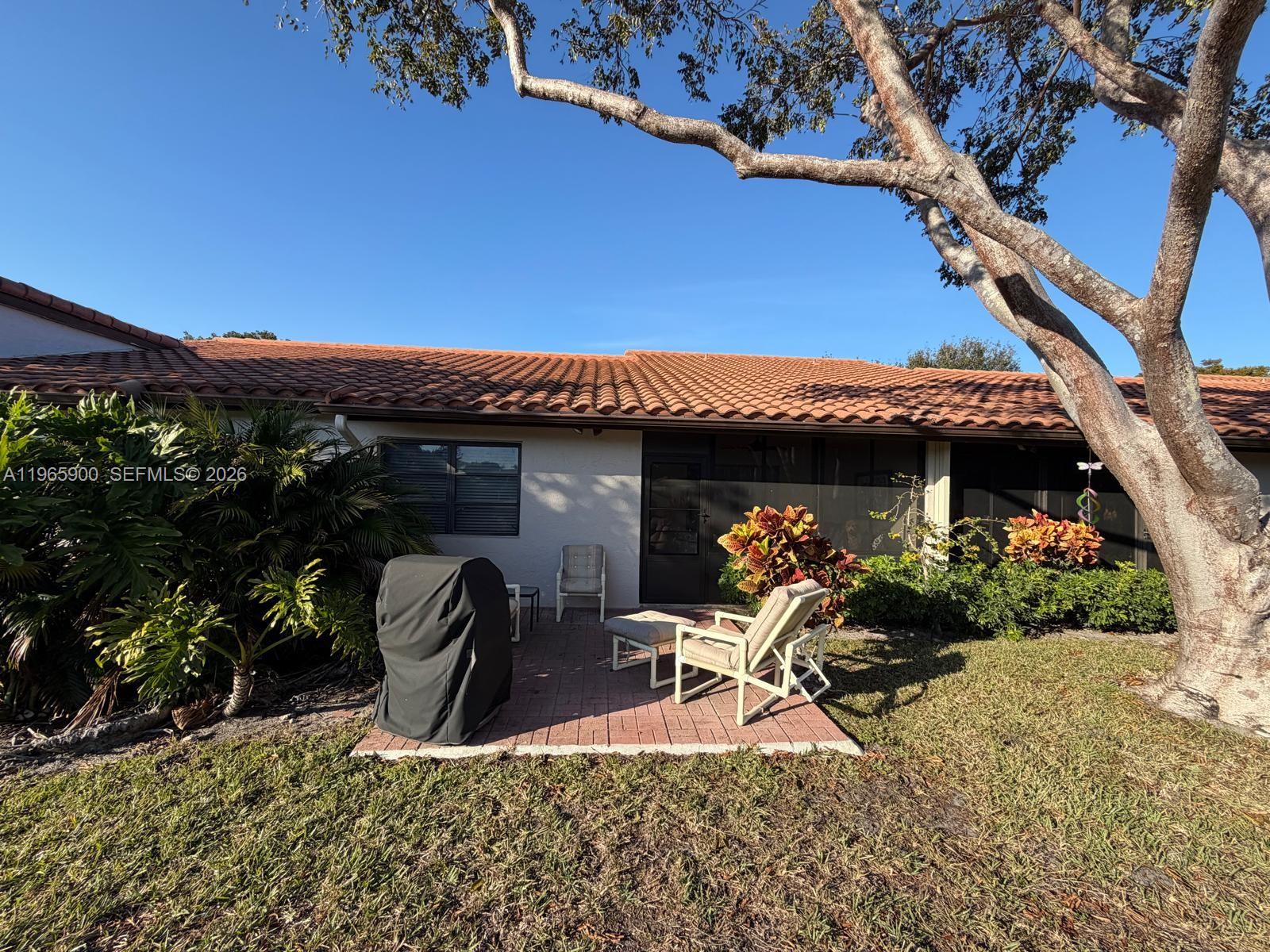 6180 Kings Gate Cir Delray Beach, FL 33484