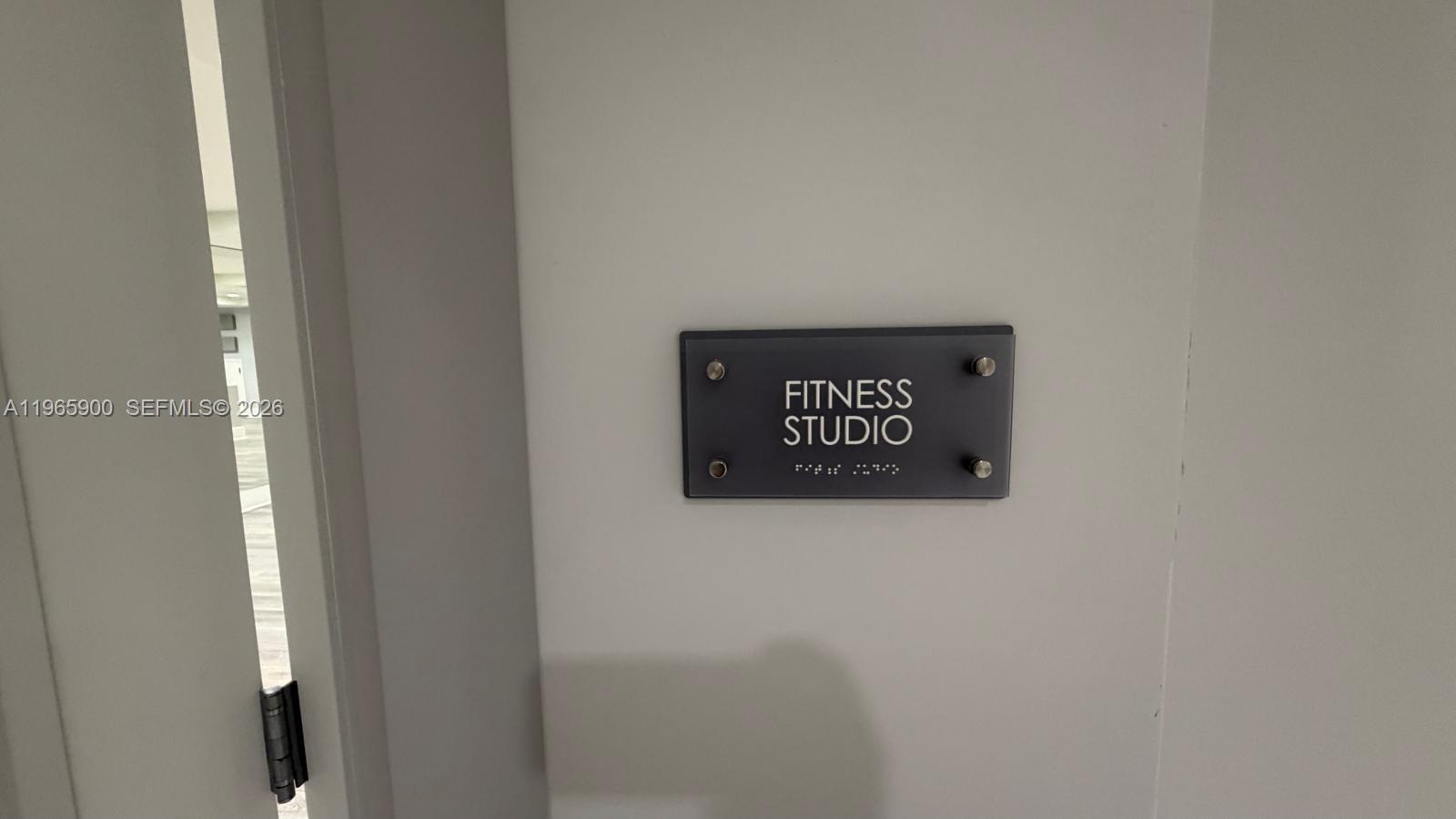 6180 Kings Gate Cir Delray Beach, FL 33484