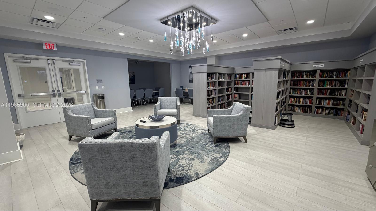 6180 Kings Gate Cir Delray Beach, FL 33484