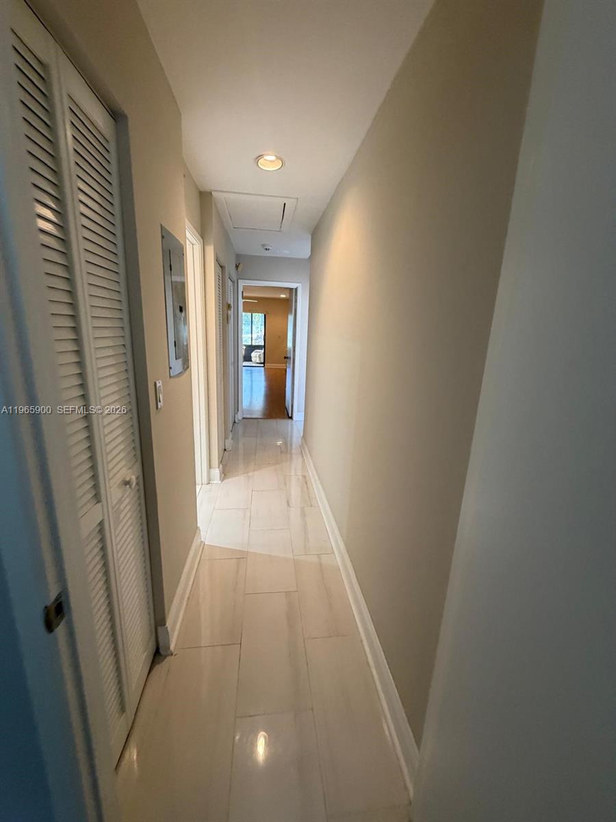 6180 Kings Gate Cir Delray Beach, FL 33484