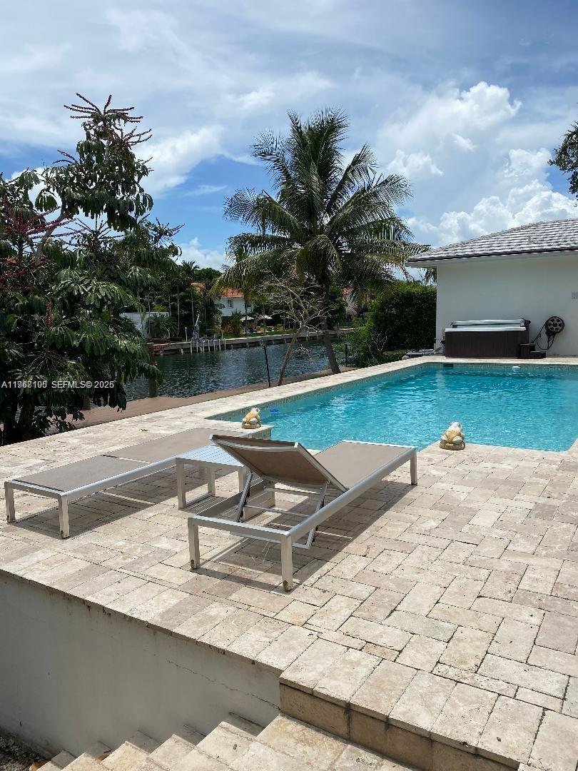 1460 Tagus Ave Coral Gables, FL 33156