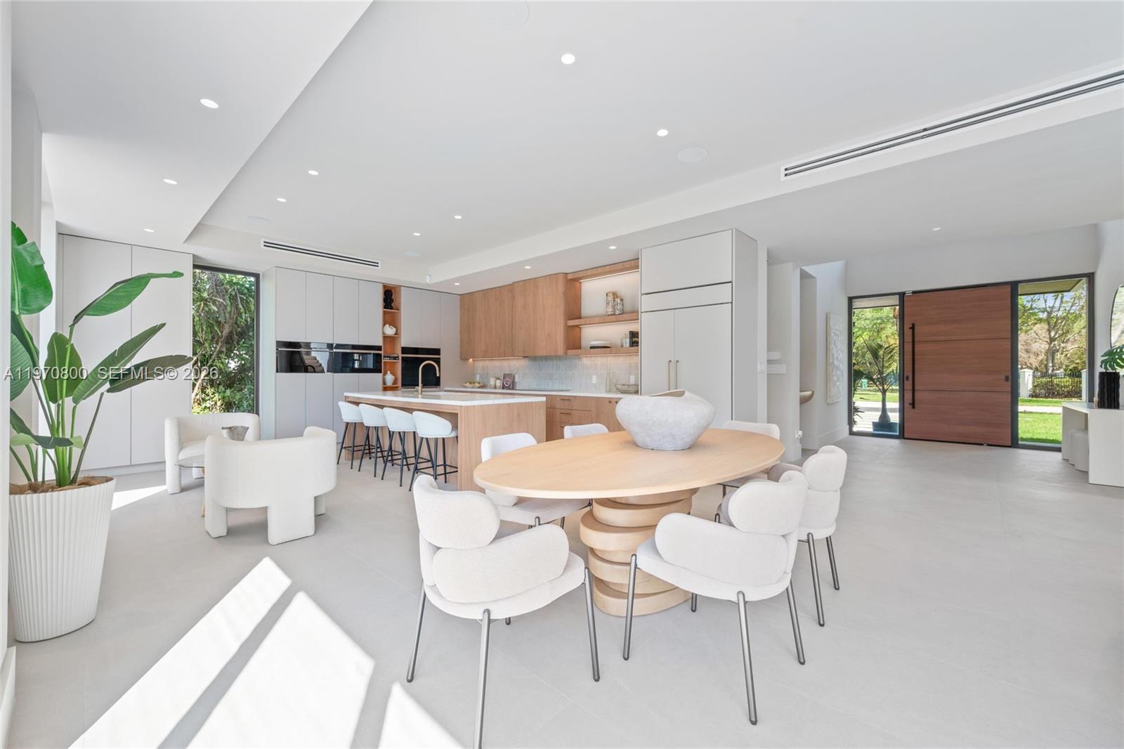 5854 SW 30th St Miami, FL 33155