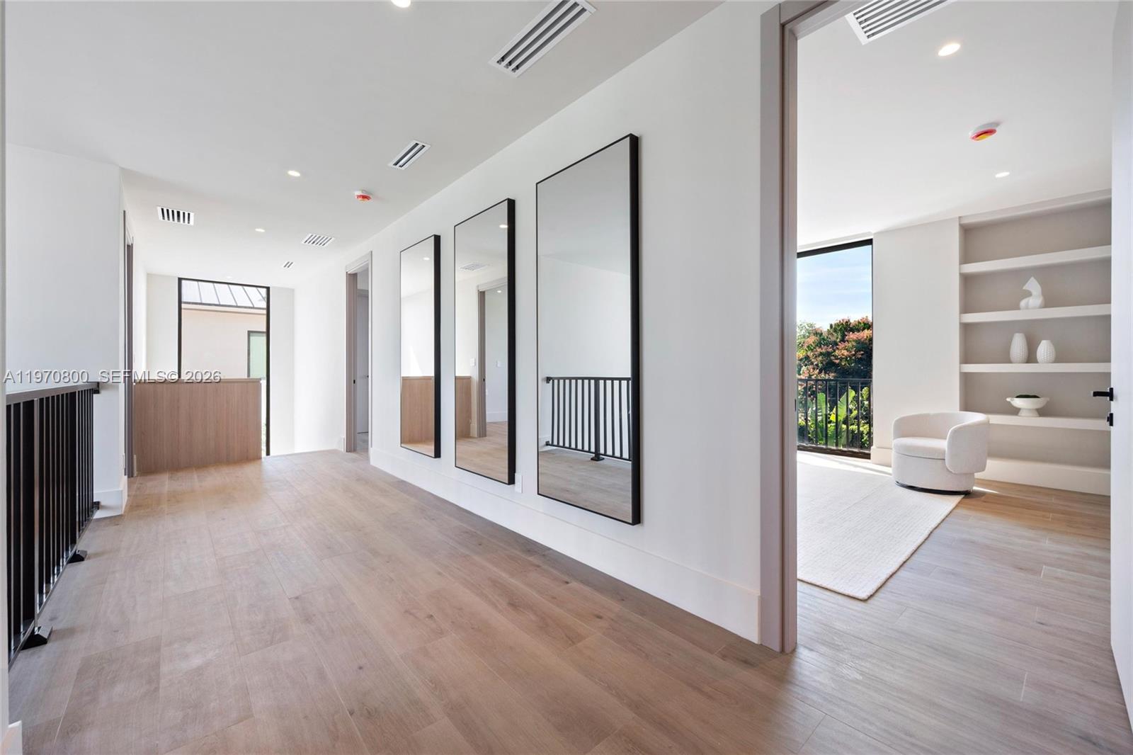 5854 SW 30th St Miami, FL 33155