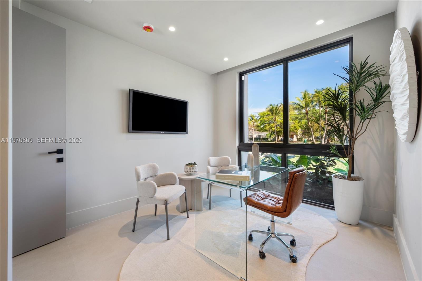 5854 SW 30th St Miami, FL 33155