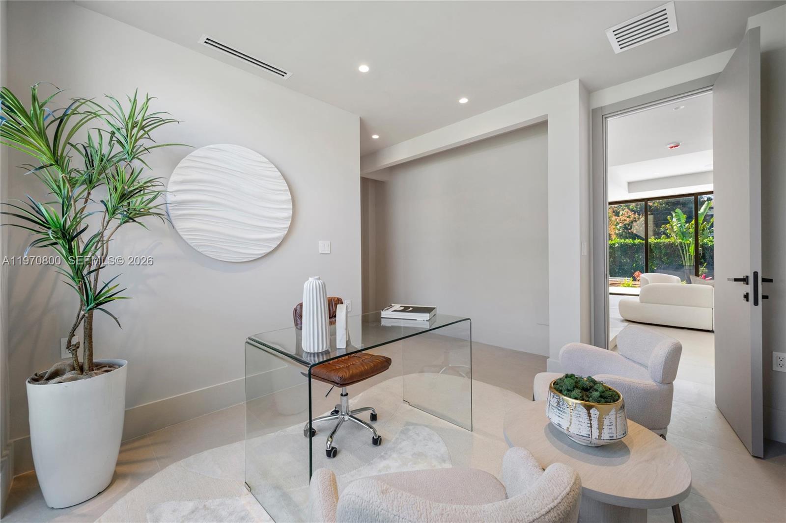 5854 SW 30th St Miami, FL 33155