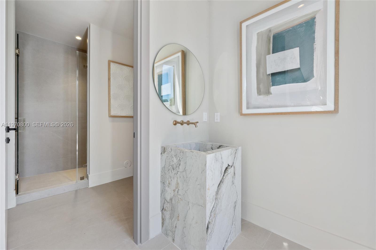 5854 SW 30th St Miami, FL 33155