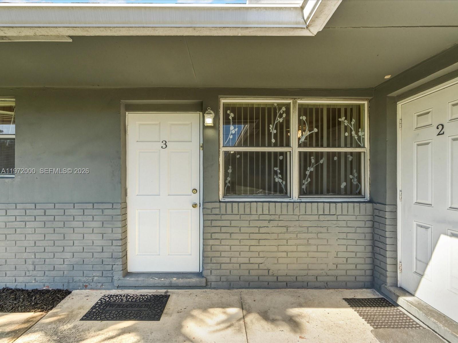 118 Phippen Waiters Rd Dania Beach, FL 33004