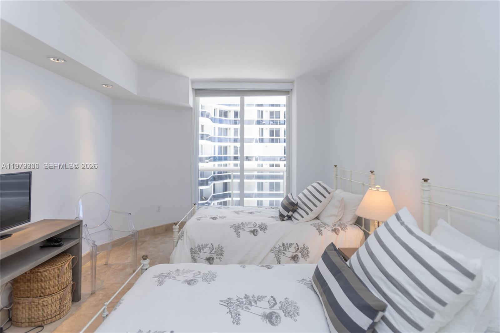 9559 Collins Ave #S7-D Surfside, FL 33154