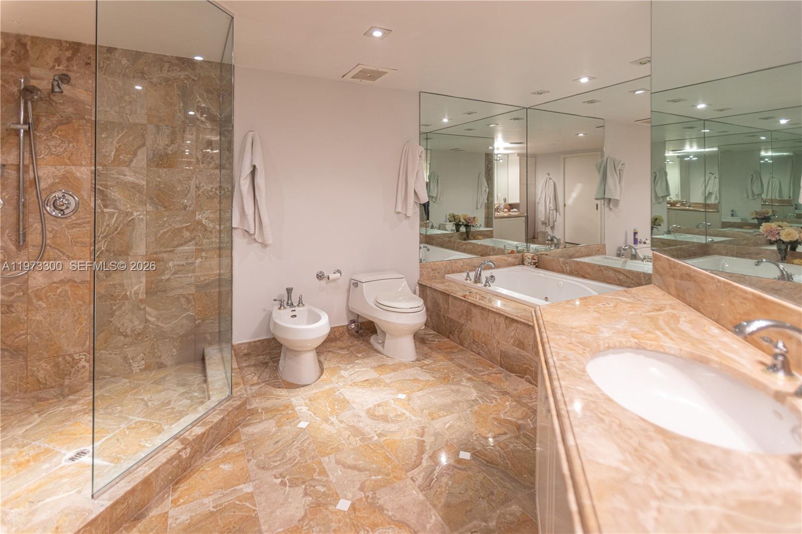 9559 Collins Ave #S7-D Surfside, FL 33154