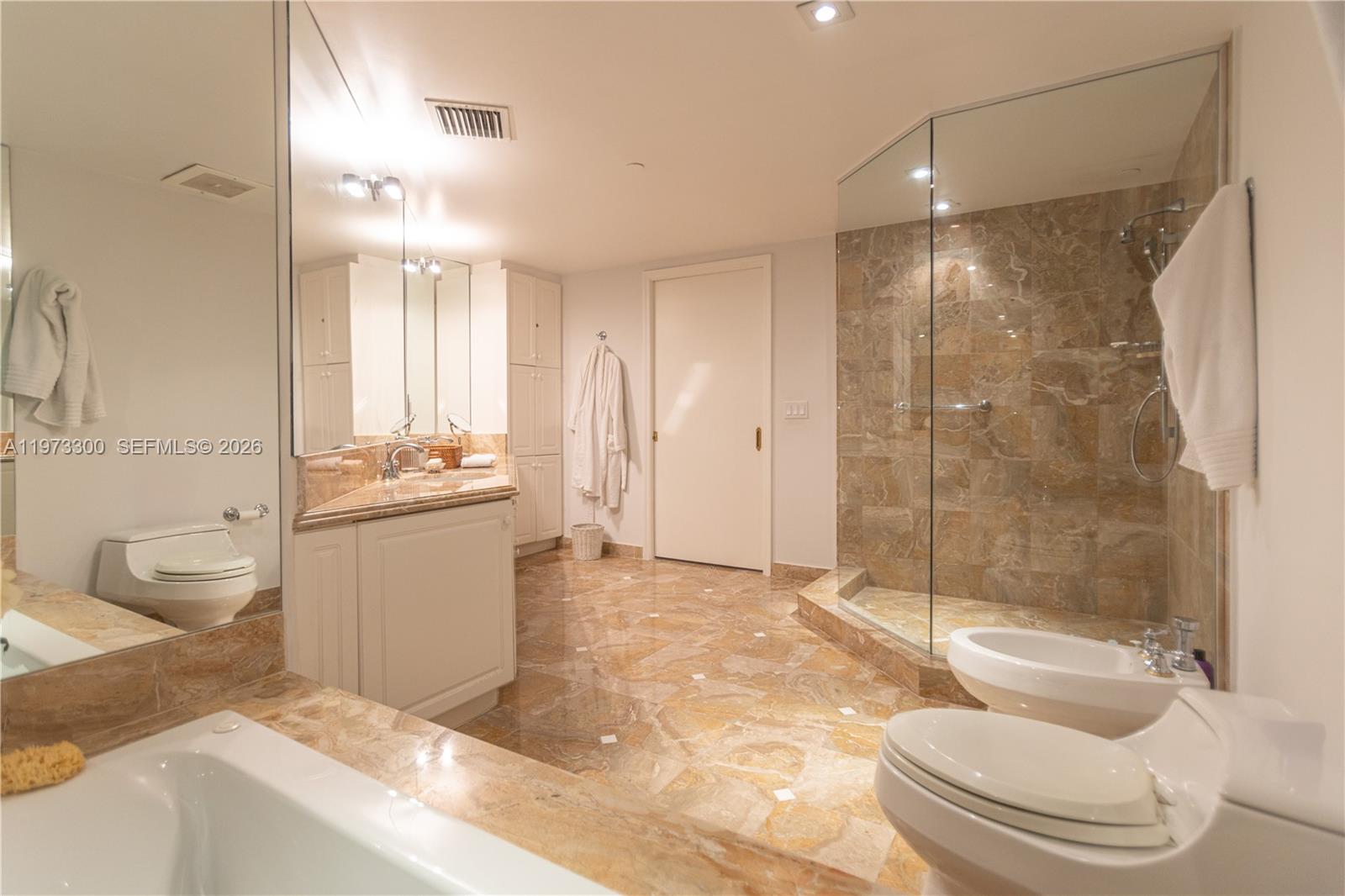 9559 Collins Ave #S7-D Surfside, FL 33154