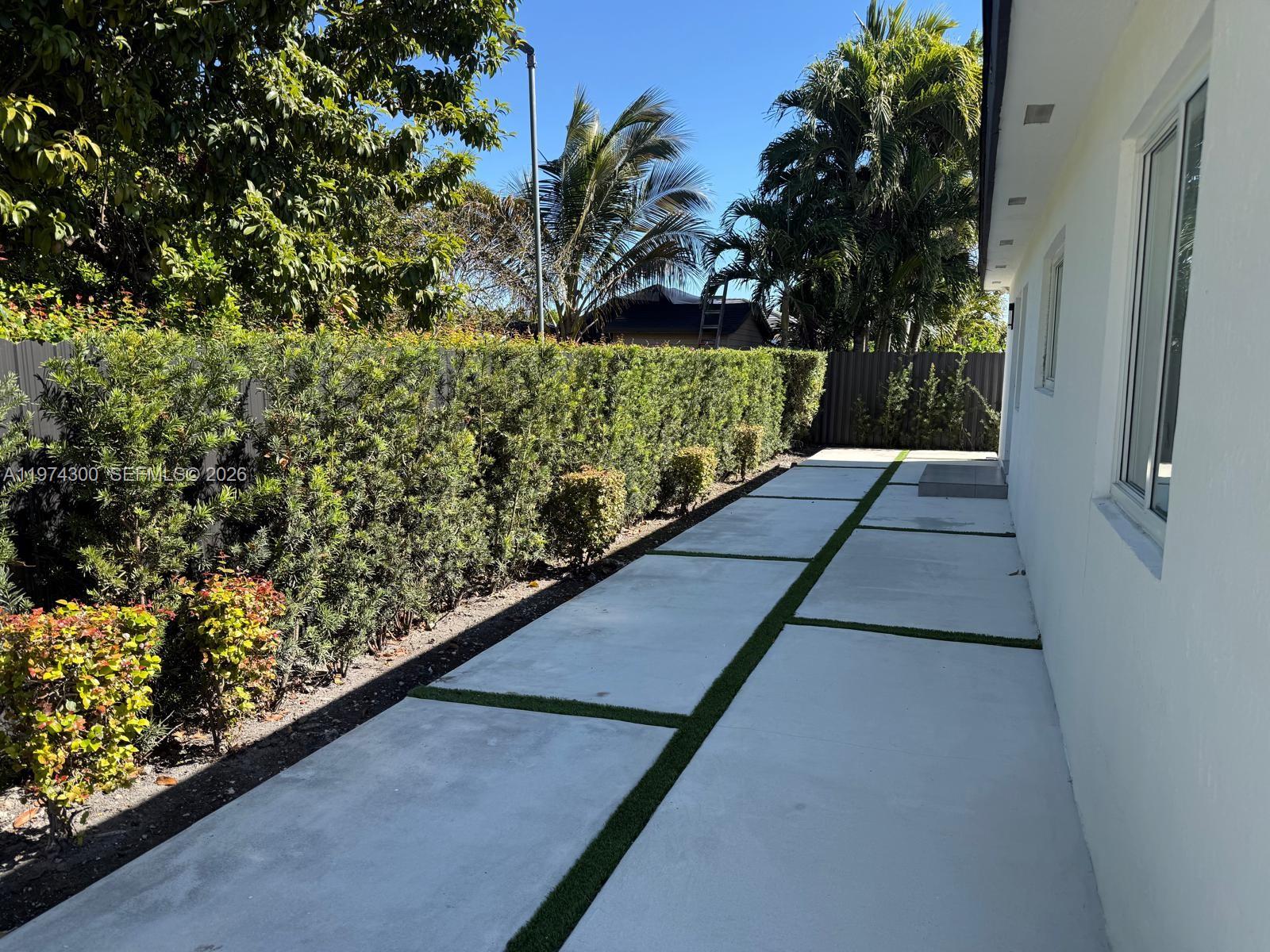 1760 SW 141st Ave Miami, FL 33175