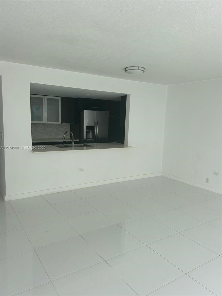 7545 E Treasure Dr #5J North Bay Village, FL 33141