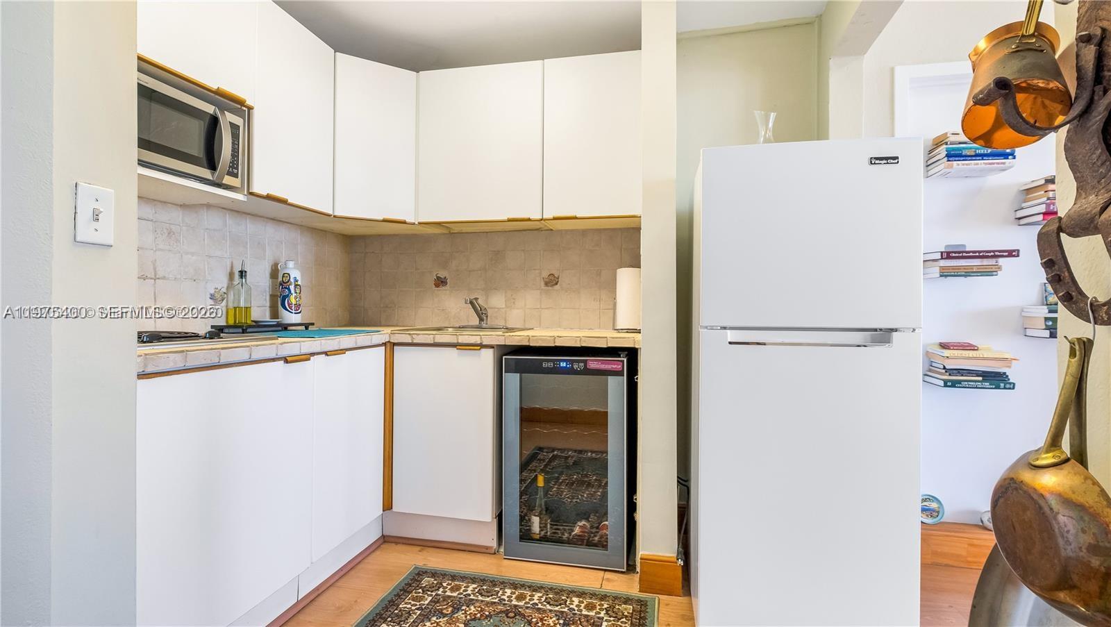 700 Biltmore Way #1008 Coral Gables, FL 33134