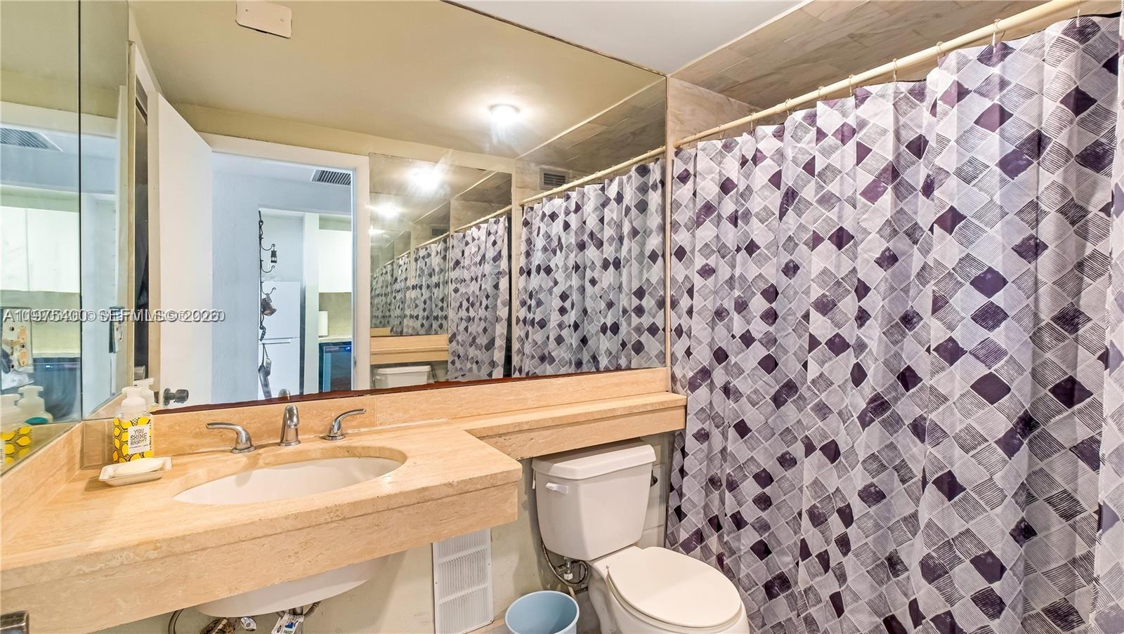 700 Biltmore Way #1008 Coral Gables, FL 33134