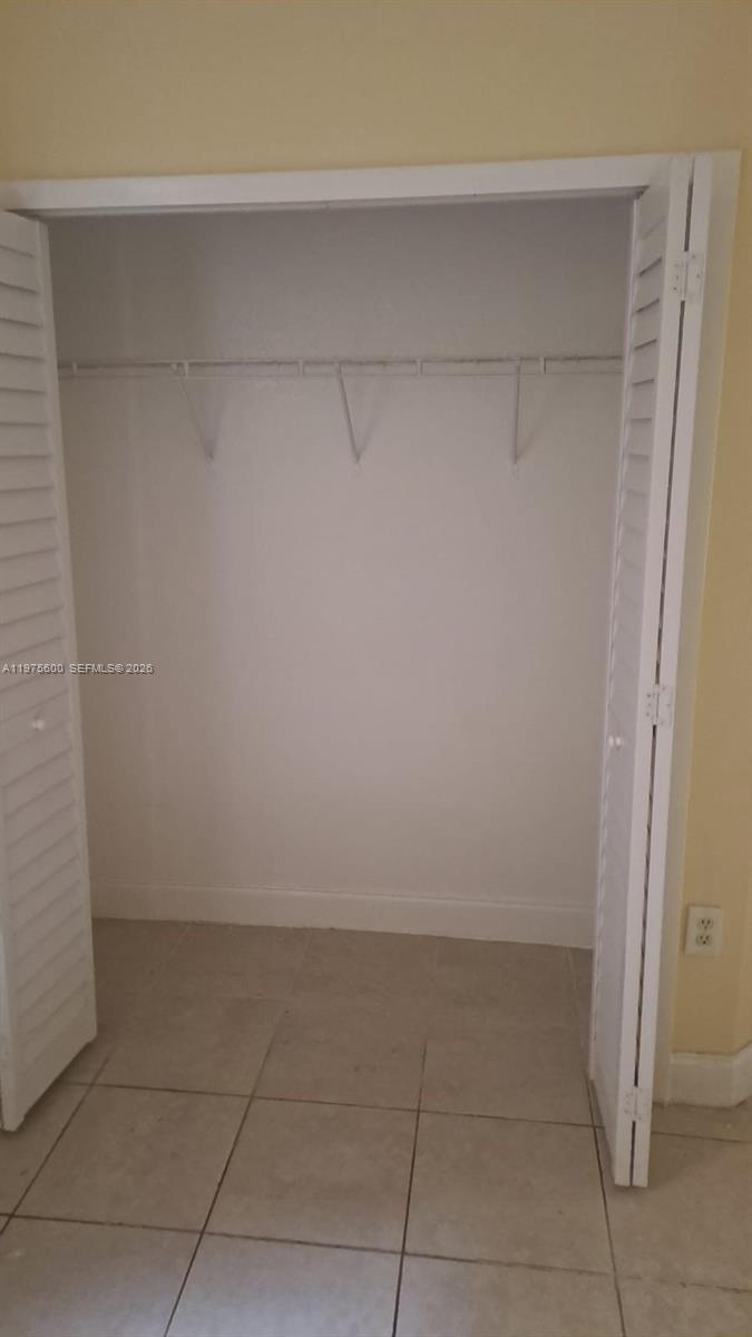 Undisclosed Address Royal Palm Beach, FL 33414