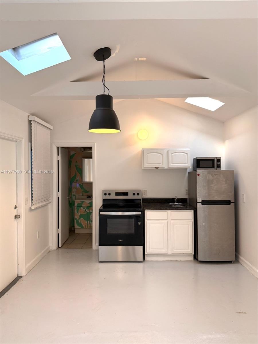 118 NW 24th St Miami, FL 33127