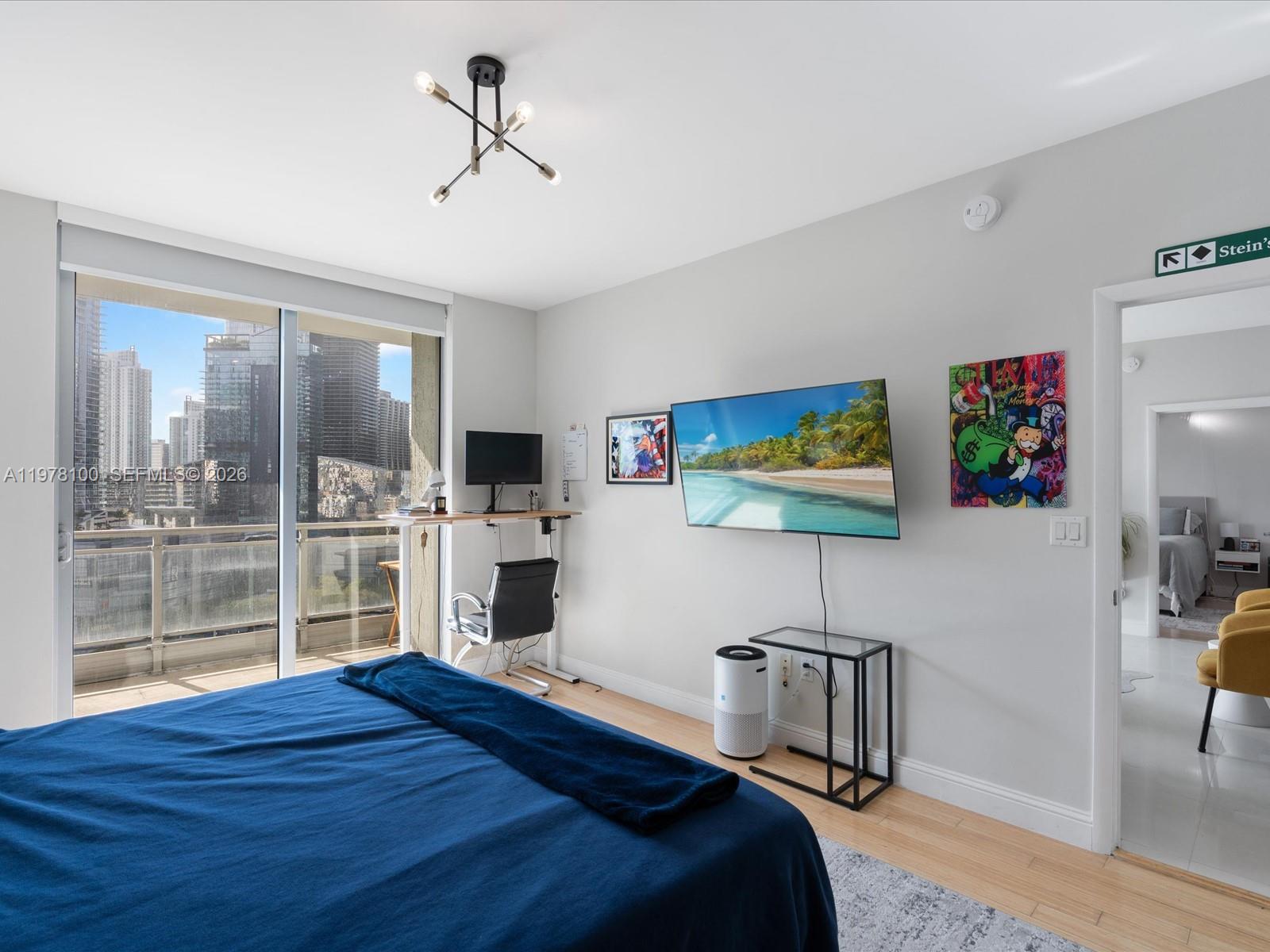 90 SW 3rd St #2015 Miami, FL 33130