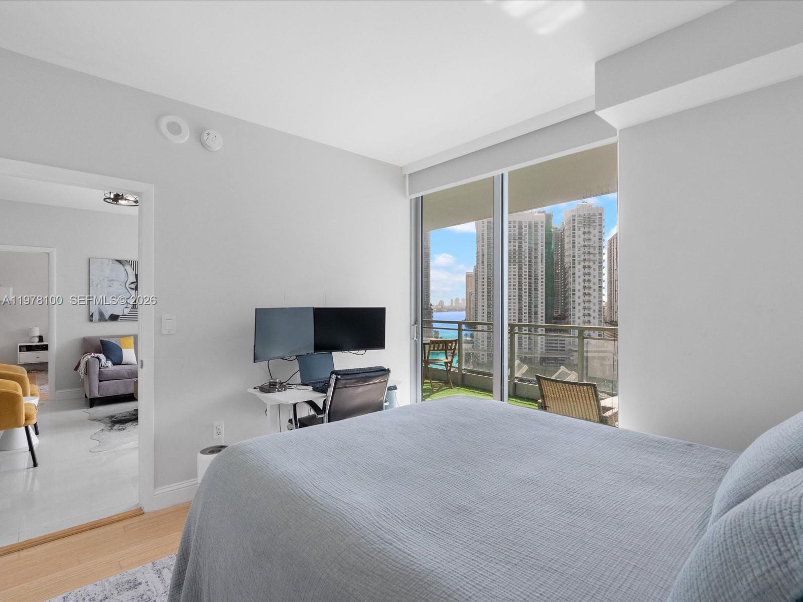 90 SW 3rd St #2015 Miami, FL 33130