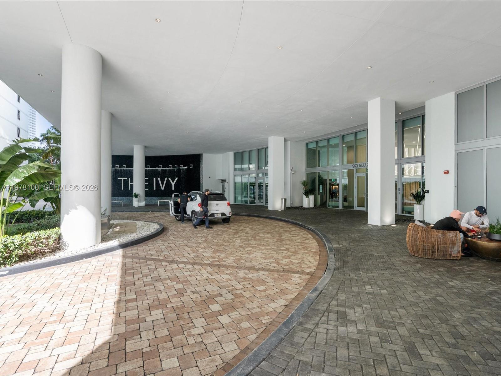 90 SW 3rd St #2015 Miami, FL 33130