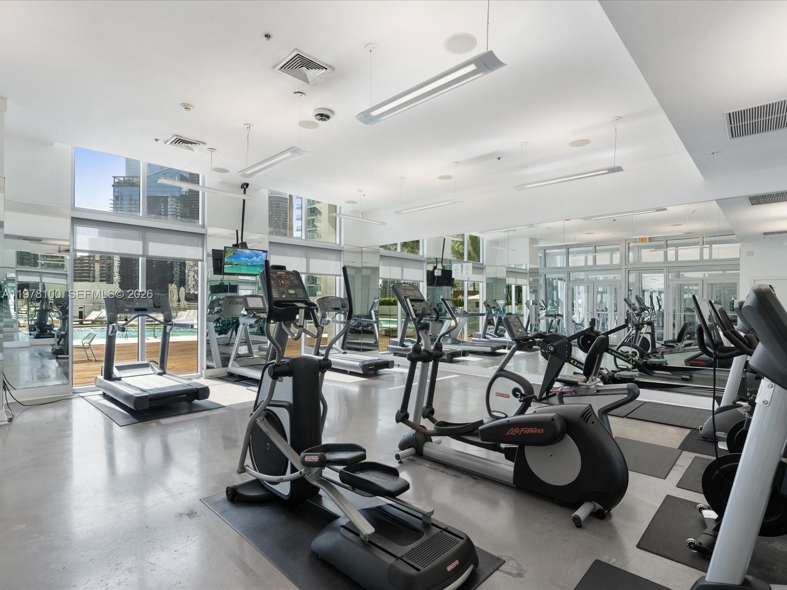 90 SW 3rd St #2015 Miami, FL 33130