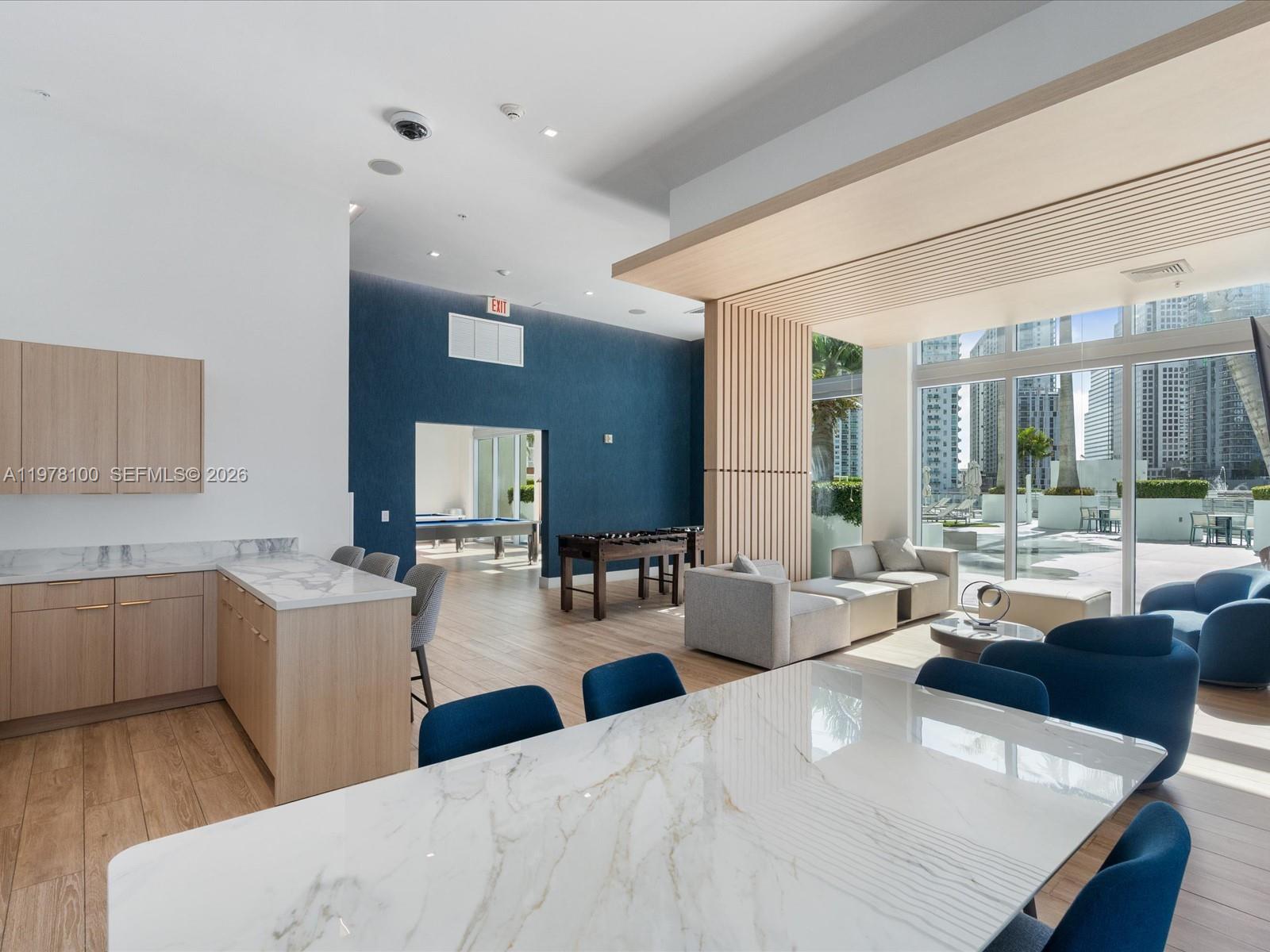 90 SW 3rd St #2015 Miami, FL 33130