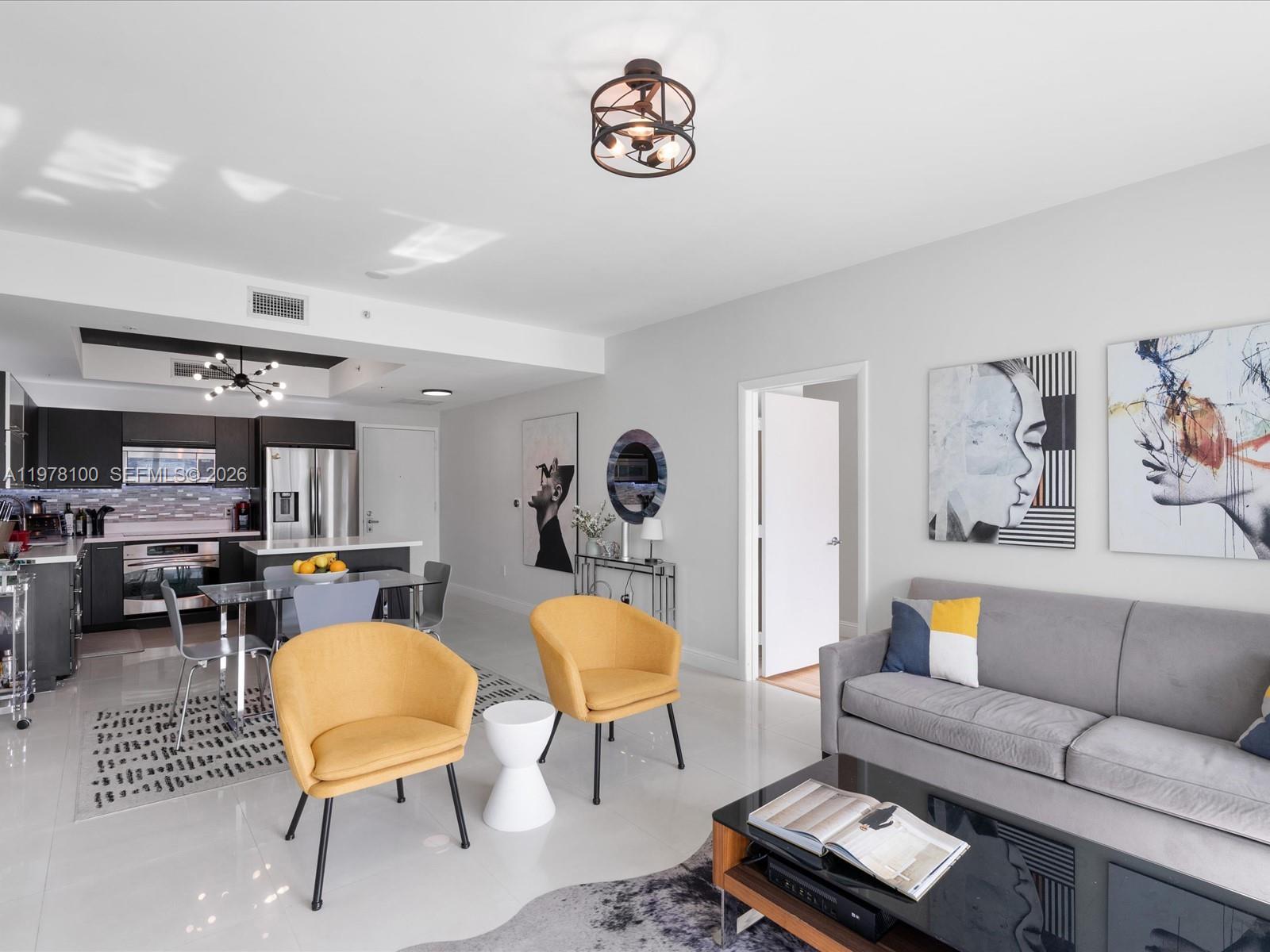 90 SW 3rd St #2015 Miami, FL 33130