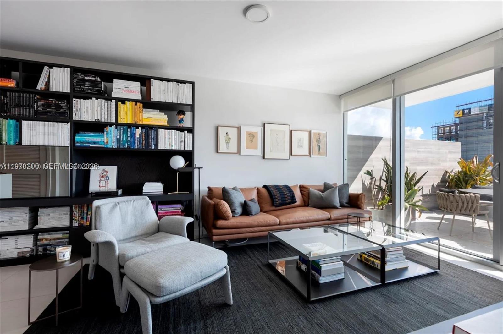 1201 20th St #312 Miami Beach, FL 33139