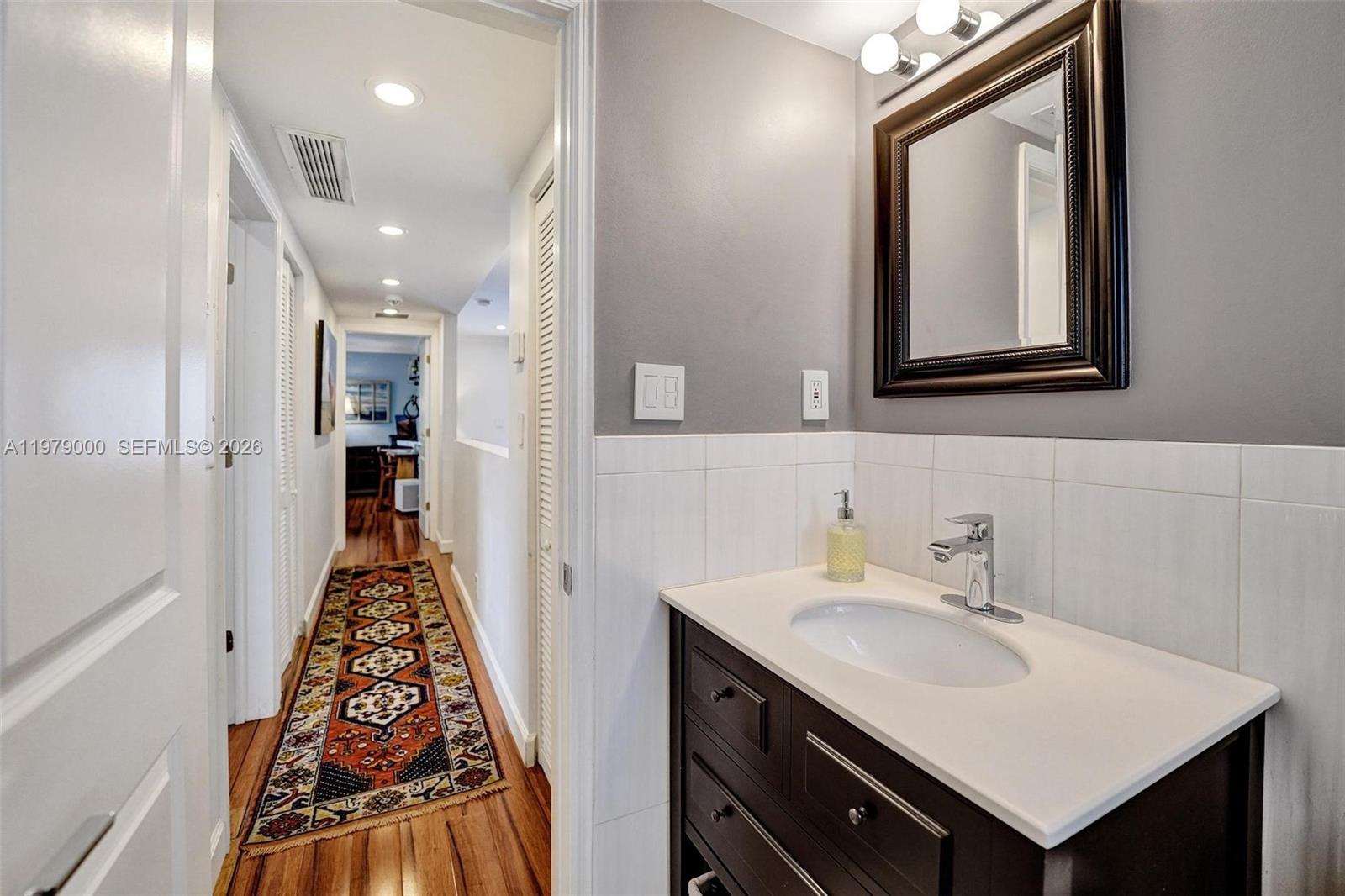 1212 SE 2nd Ct #301 Fort Lauderdale, FL 33301