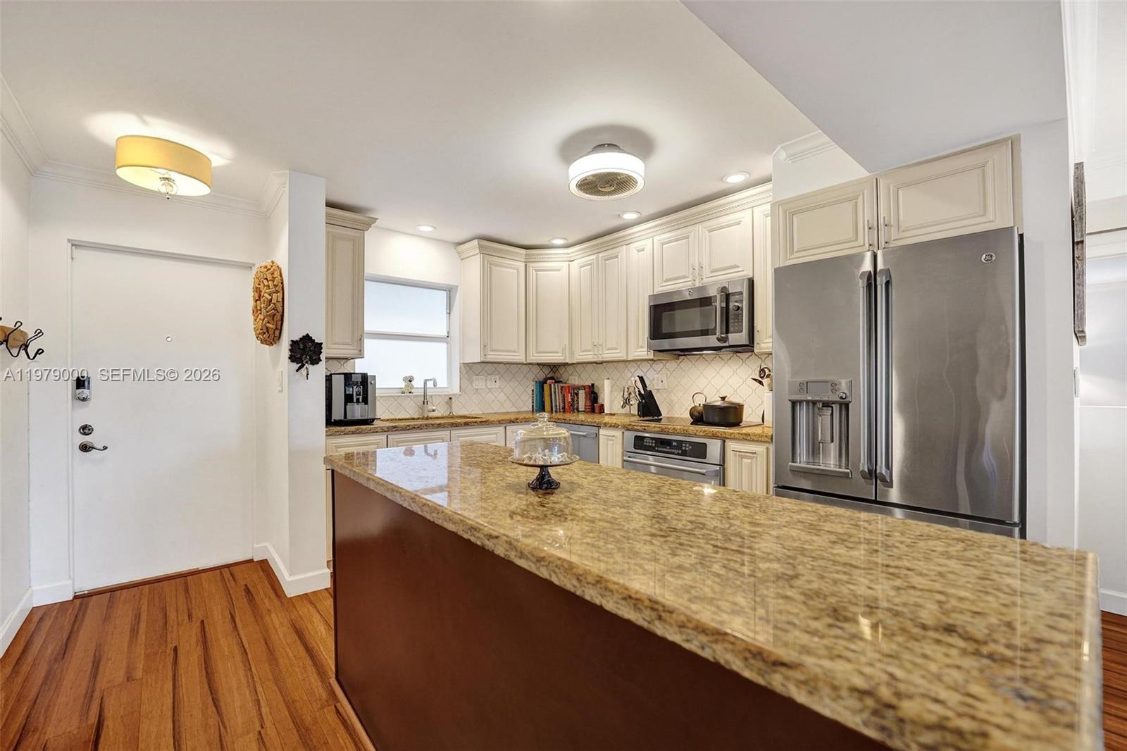 1212 SE 2nd Ct #301 Fort Lauderdale, FL 33301