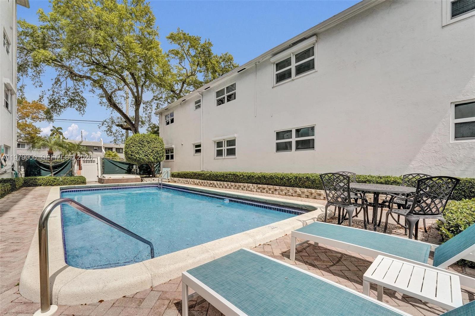 1212 SE 2nd Ct #301 Fort Lauderdale, FL 33301