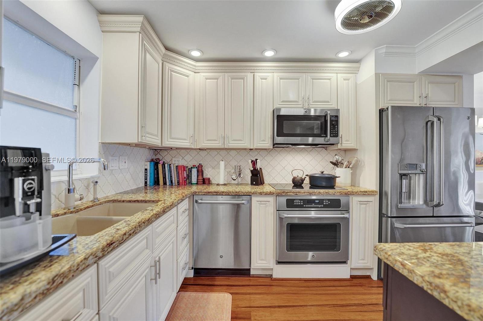 1212 SE 2nd Ct #301 Fort Lauderdale, FL 33301