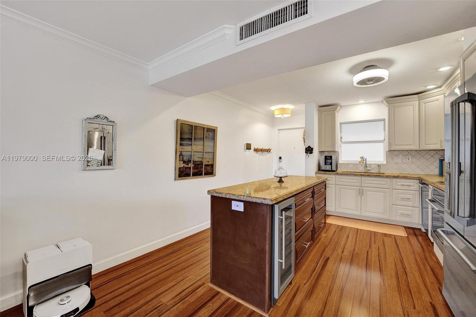 1212 SE 2nd Ct #301 Fort Lauderdale, FL 33301