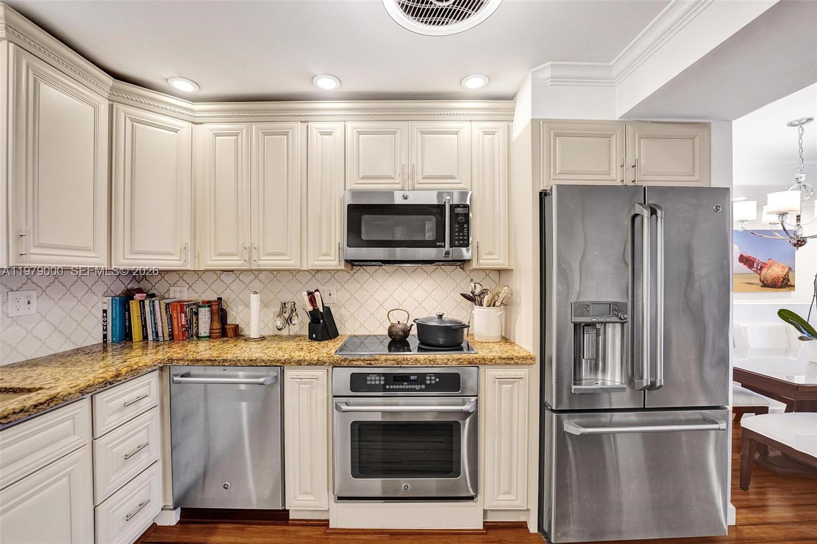 1212 SE 2nd Ct #301 Fort Lauderdale, FL 33301