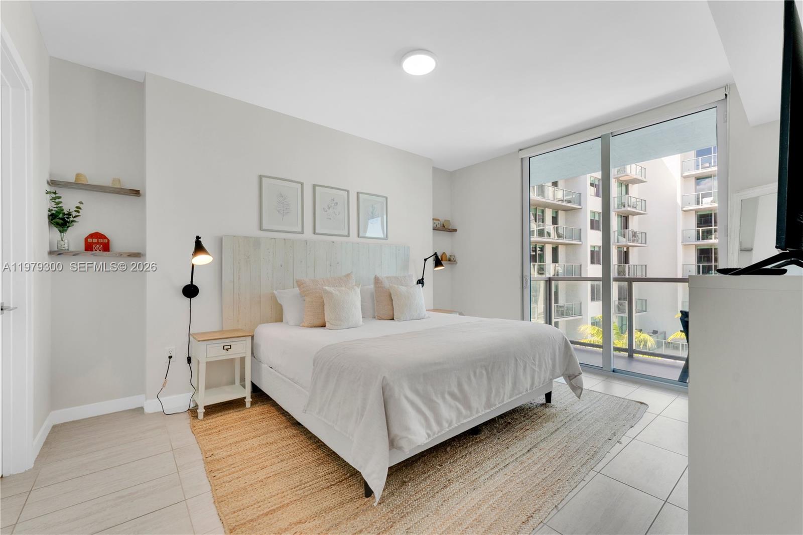 3900 Biscayne Blvd #S-916 Miami, FL 33137