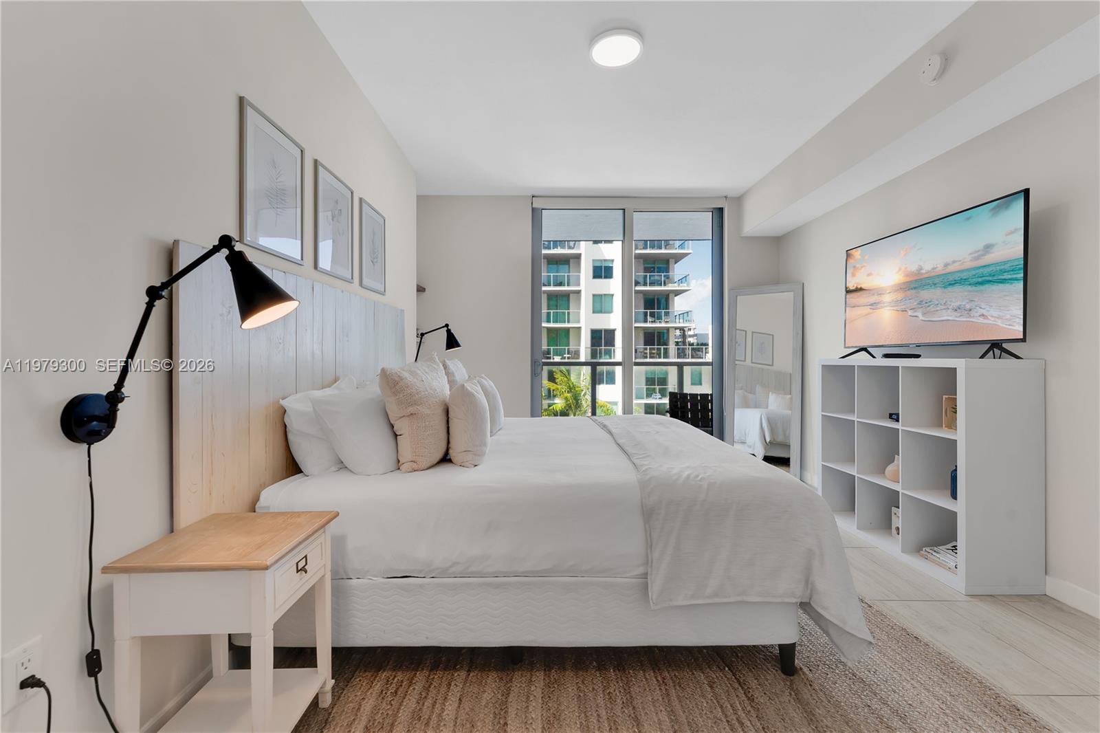 3900 Biscayne Blvd #S-916 Miami, FL 33137