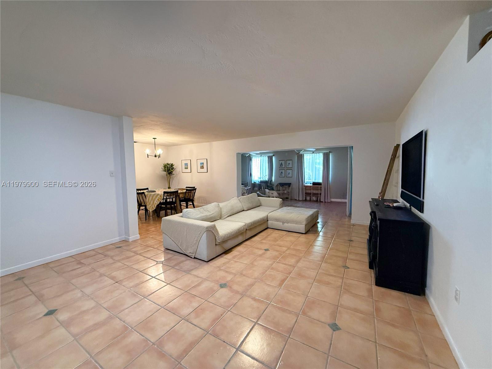 7535 SW 55th Ave Miami, FL 33143