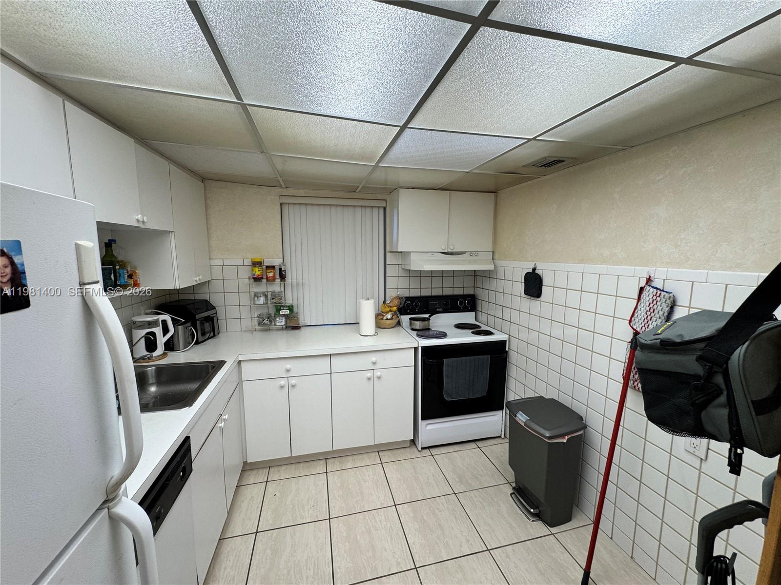 701 Three Iss Blvd #103 Hallandale Beach, FL 33009