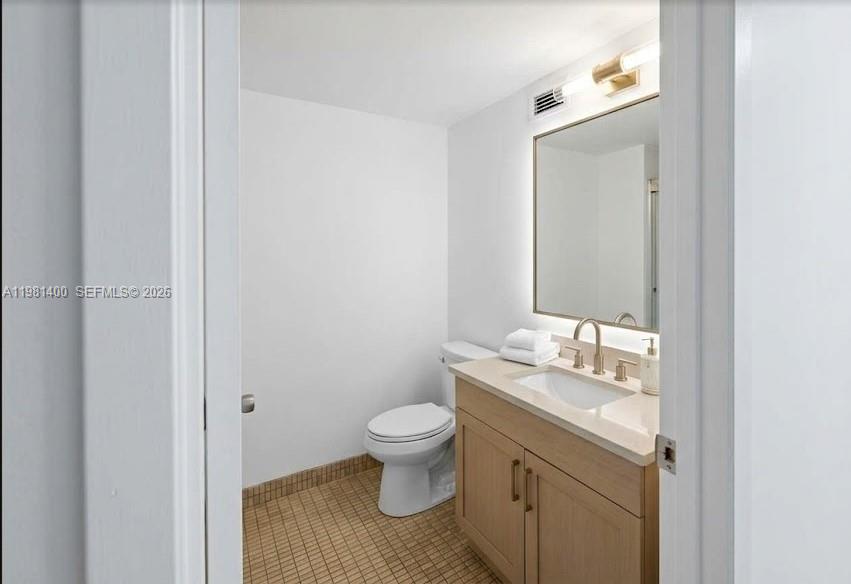 701 Three Iss Blvd #103 Hallandale Beach, FL 33009