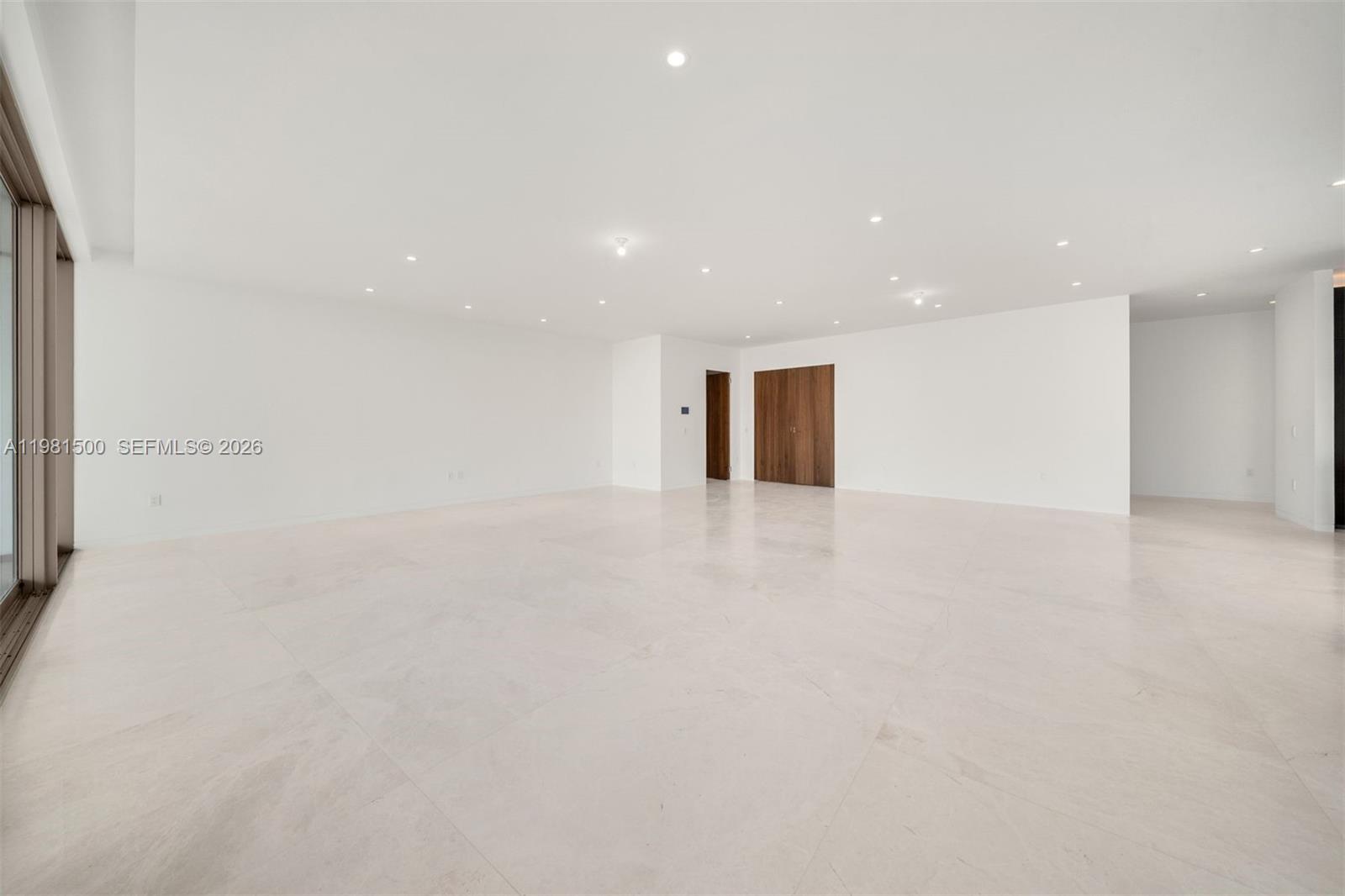 5 Grove Isle Dr #L402 Coconut Grove, FL 33133