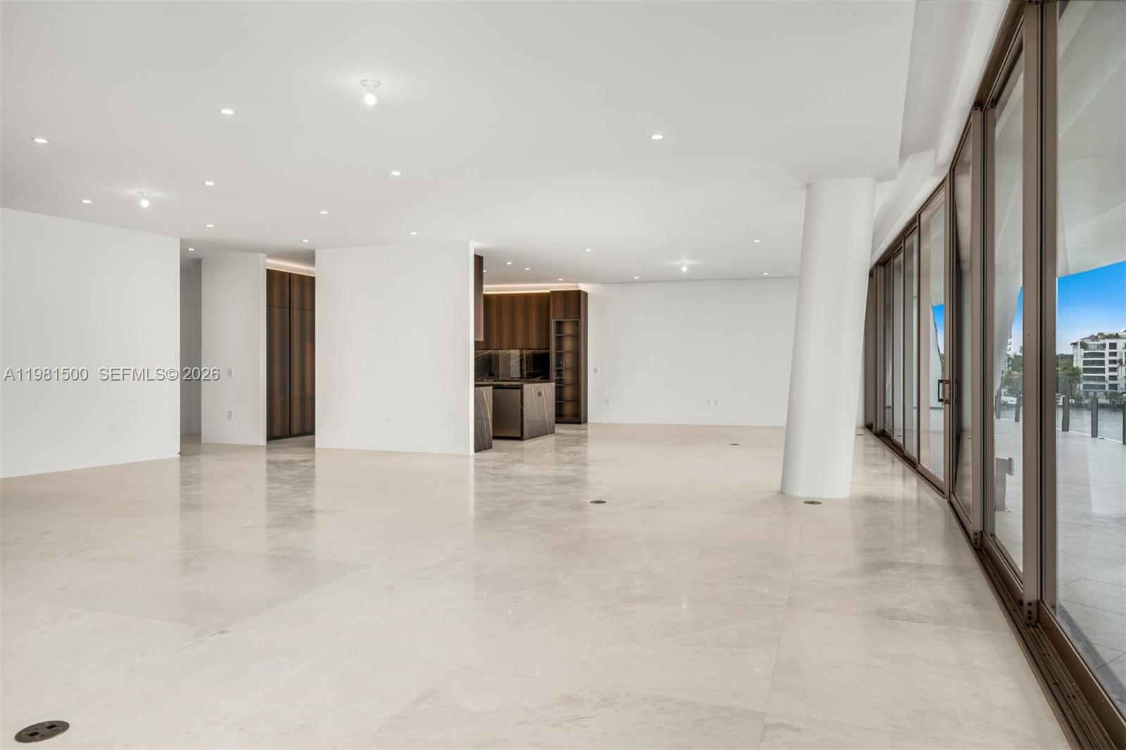 5 Grove Isle Dr #L402 Coconut Grove, FL 33133