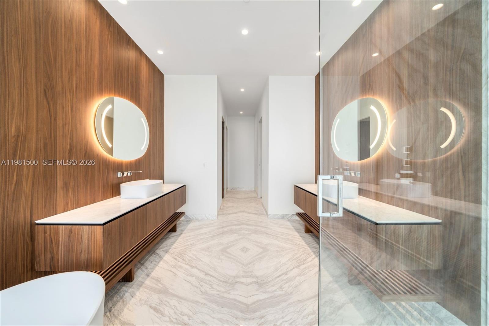 5 Grove Isle Dr #L402 Coconut Grove, FL 33133