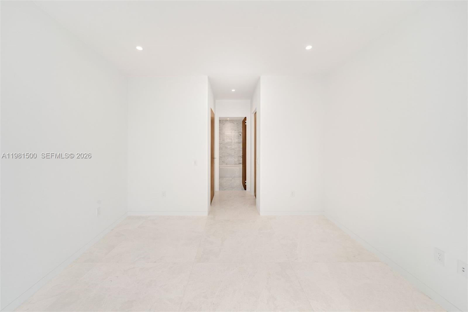 5 Grove Isle Dr #L402 Coconut Grove, FL 33133