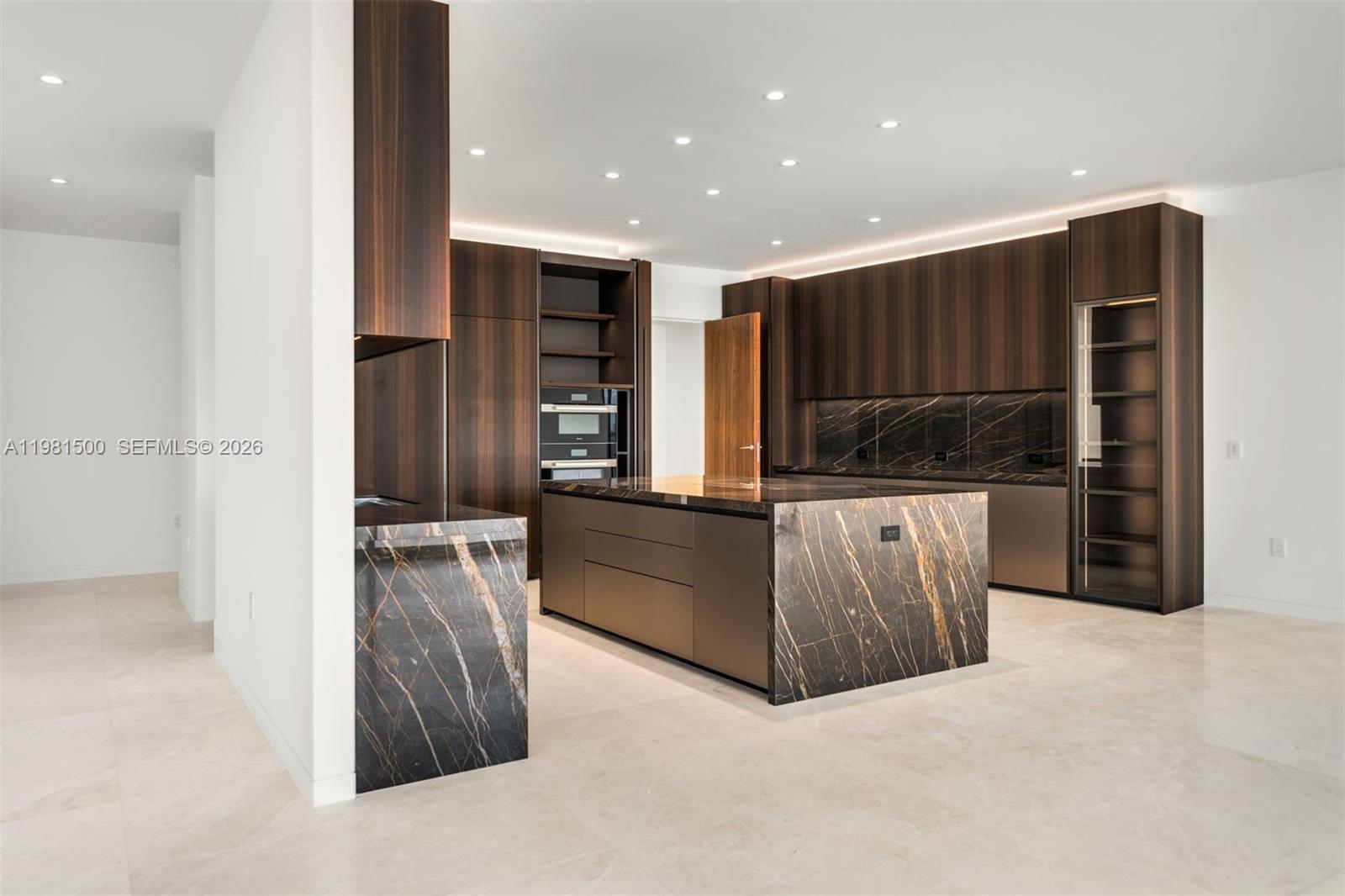 5 Grove Isle Dr #L402 Coconut Grove, FL 33133