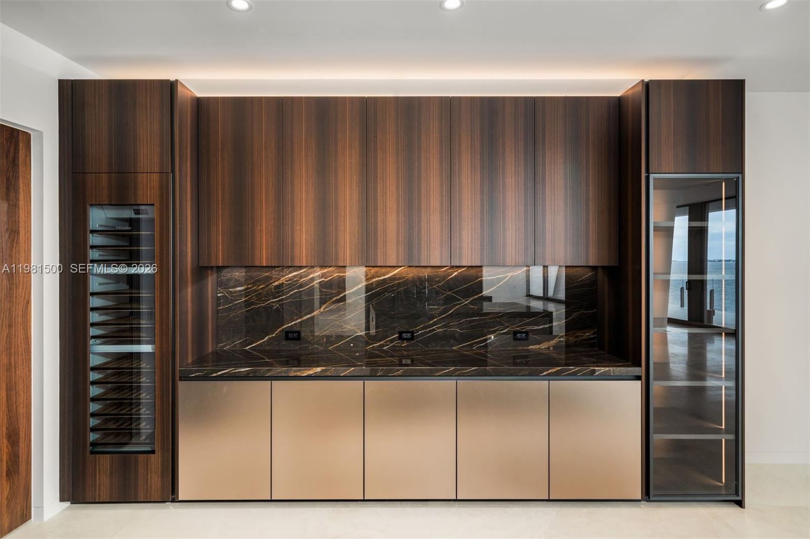 5 Grove Isle Dr #L402 Coconut Grove, FL 33133